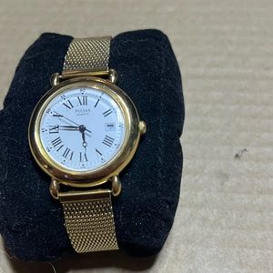 Pulsar gold tone watch